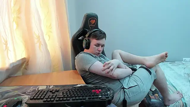 iliaskrislove online show from 04-25-26, 11:13