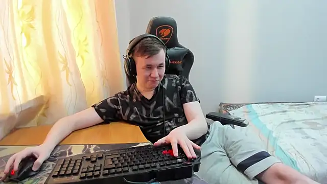 iliaskrislove online show from 04-28-26, 02:27