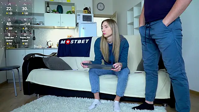 Snapshot of littlesweettifany chatting on 12-12-24, 09:40 littlesweettifany online show from 12-12-24, 09:40