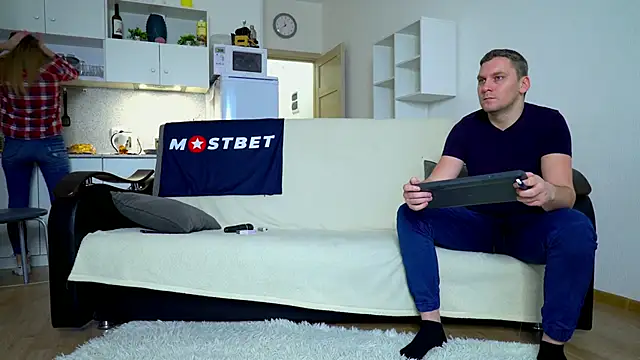 Snapshot of littlesweettifany chatting on 12-24-24, 09:28 littlesweettifany online show from 12-24-24, 09:28