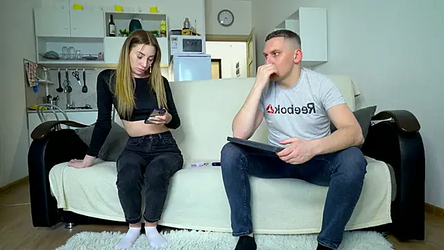 Snapshot of littlesweettifany chatting on 03-10-25, 01:43 littlesweettifany online show from 03-10-25, 01:43