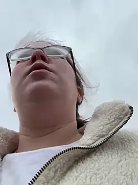 FreakNastyLacie online show from 02-26-25, 06:54