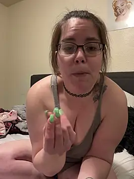 FreakNastyLacie online show from 03-04-25, 01:23