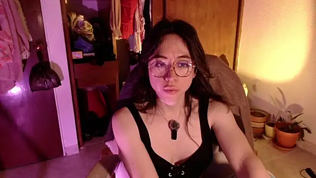 emily pearl  online show from 10-16-25, 07:42