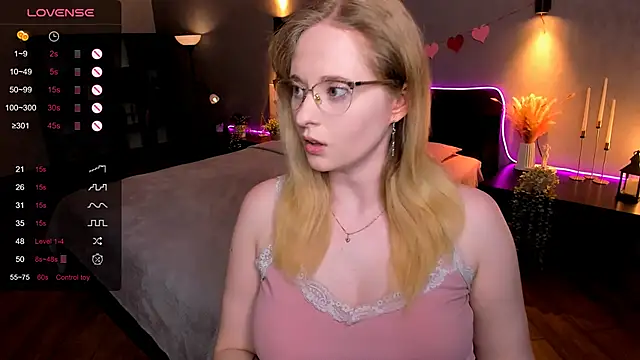 Aemilia  online show from 03-07-26, 08:44