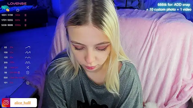 Alice Halle online show from 12-16-24, 06:43