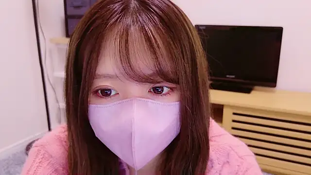 yuki-chi online show from 12-08-24, 02:09