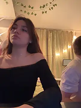 Snapshot of MashkaRay chatting on 02-17-25, 09:30 MashkaRay online show from 02-17-25, 09:30