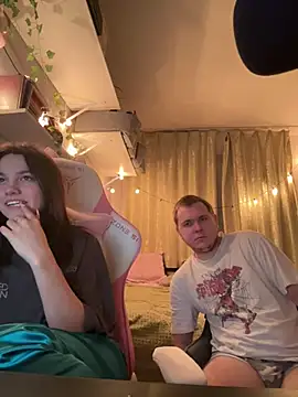 Snapshot of MashkaRay chatting on 03-03-25, 09:26 MashkaRay online show from 03-03-25, 09:26