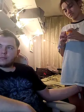 Snapshot of MashkaRay chatting on 03-14-25, 10:27 MashkaRay online show from 03-14-25, 10:27