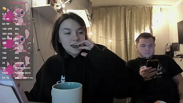 Snapshot of MashkaRay chatting on 03-15-25, 07:59 MashkaRay online show from 03-15-25, 07:59