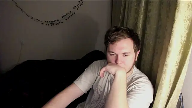 Snapshot of MashkaRay chatting on 03-13-26, 08:15 MashkaRay online show from 03-13-26, 08:15