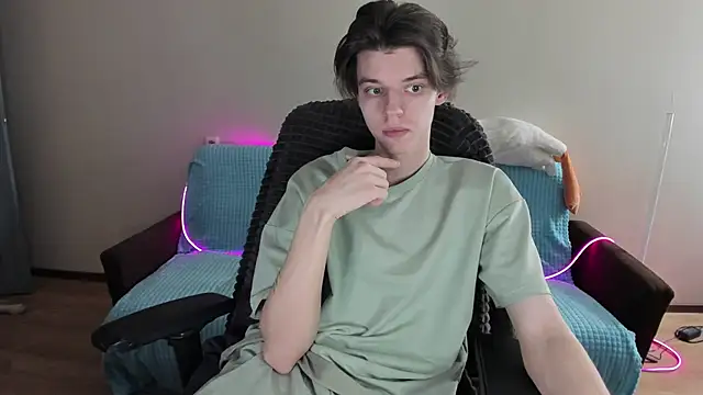 Liam sexy1 online show from 02-10-25, 02:26