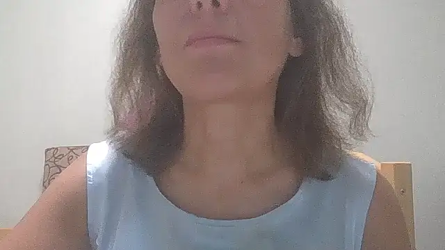 Snapshot of HollyJewel chatting on 09-12-25, 04:51 HollyJewel online show from 09-12-25, 04:51