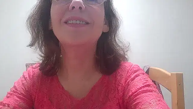 Snapshot of HollyJewel chatting on 11-09-25, 07:23 HollyJewel online show from 11-09-25, 07:23