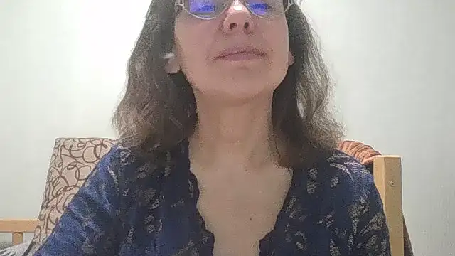 Snapshot of HollyJewel chatting on 03-14-26, 07:08 HollyJewel online show from 03-14-26, 07:08