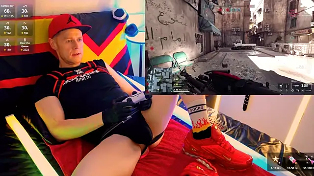 Snapshot of Fuc71 chatting on 10-21-25, 06:52 Fuc71 online show from 10-21-25, 06:52