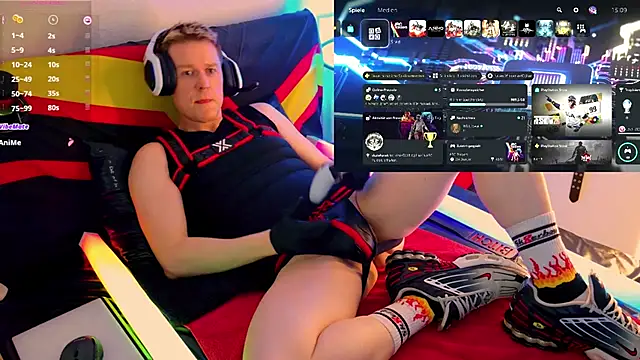 Snapshot of Fuc71 chatting on 02-08-26, 02:09 Fuc71 online show from 02-08-26, 02:09