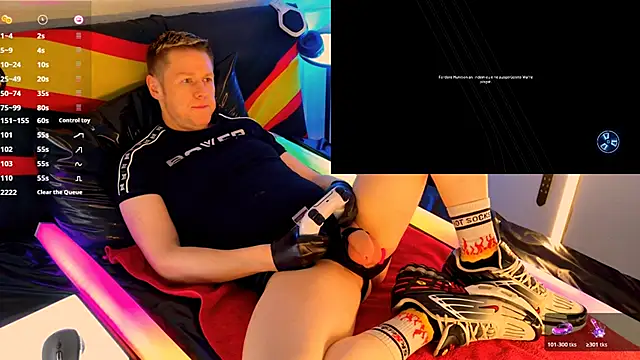 Snapshot of Fuc71 chatting on 03-01-26, 11:12 Fuc71 online show from 03-01-26, 11:12