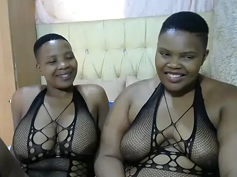 Snapshot of Xxxsluts chatting on 01-21-25, 12:29 Xxxsluts online show from 01-21-25, 12:29