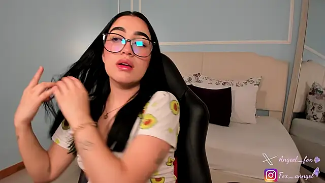 angeel fox online show from 12-15-25, 02:38