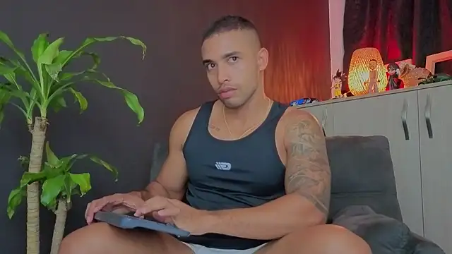 LincomAmith online show from 01-13-26, 03:45