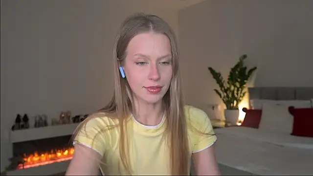 ella twinkl online show from 04-25-26, 09:01