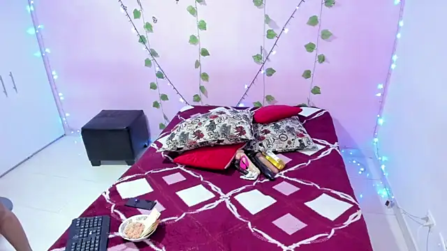 ambersmitx online show from 01-09-25, 11:45