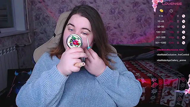 Snapshot of Estelle_Hicks chatting on 11-13-25, 06:07 Estelle Hicks online show from 11-13-25, 06:07