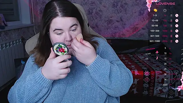 Snapshot of Estelle_Hicks chatting on 11-18-25, 06:23 Estelle Hicks online show from 11-18-25, 06:23