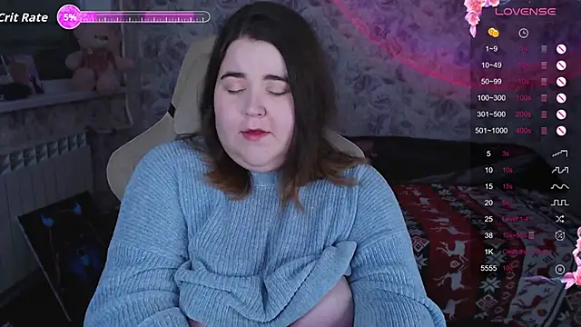 Snapshot of Estelle_Hicks chatting on 12-17-25, 06:36 Estelle Hicks online show from 12-17-25, 06:36