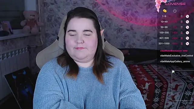 Snapshot of Estelle_Hicks chatting on 12-19-25, 06:26 Estelle Hicks online show from 12-19-25, 06:26