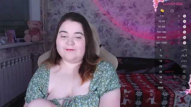 Snapshot of Estelle_Hicks chatting on 01-18-26, 06:34 Estelle Hicks online show from 01-18-26, 06:34