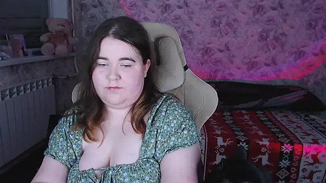 Snapshot of Estelle_Hicks chatting on 02-24-26, 06:39 Estelle Hicks online show from 02-24-26, 06:39