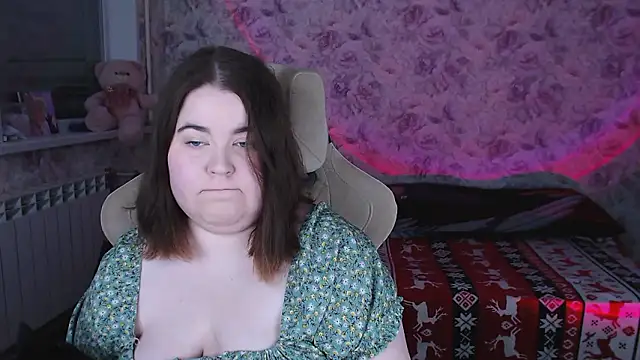 Snapshot of Estelle_Hicks chatting on 03-09-26, 06:34 Estelle Hicks online show from 03-09-26, 06:34