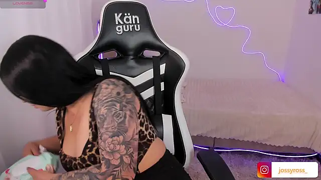 Victoryyy  online show from 09-25-25, 06:00