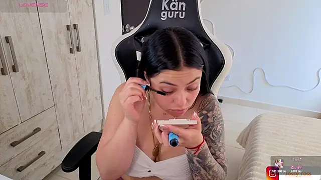 Victoryyy  online show from 02-25-26, 05:11