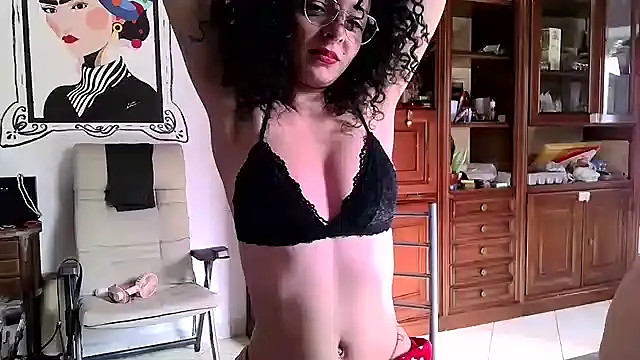 Emily Posh online show from 03-06-26, 11:17