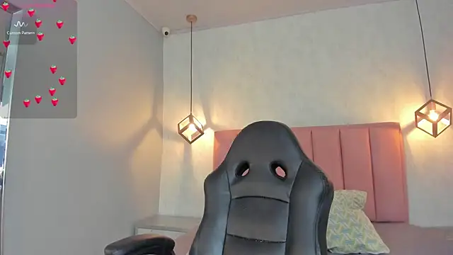 SUNNYCYRUS online show from 02-24-26, 12:47