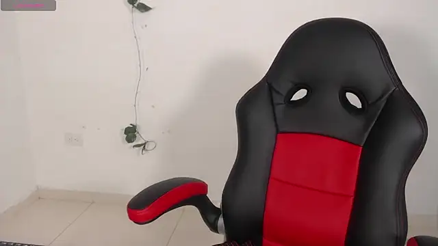 Snapshot of evelin_999_ chatting on 01-05-25, 02:08 evelin 999 online show from 01-05-25, 02:08