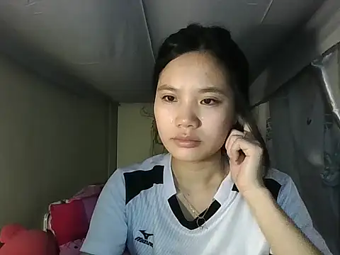 Snapshot of Be-MyMy chatting on 03-23-26, 12:47 Be-MyMy online show from 03-23-26, 12:47