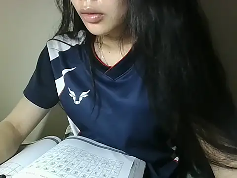 Snapshot of Be-MyMy chatting on 04-05-26, 01:52 Be-MyMy online show from 04-05-26, 01:52