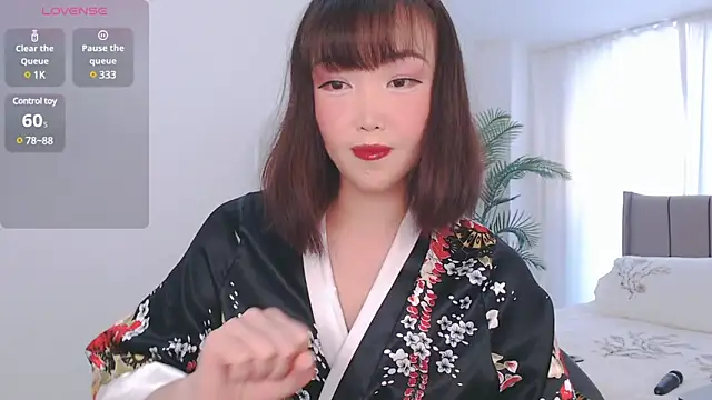 Snapshot of TumiLio chatting on 03-12-25, 02:34 TumiLio online show from 03-12-25, 02:34