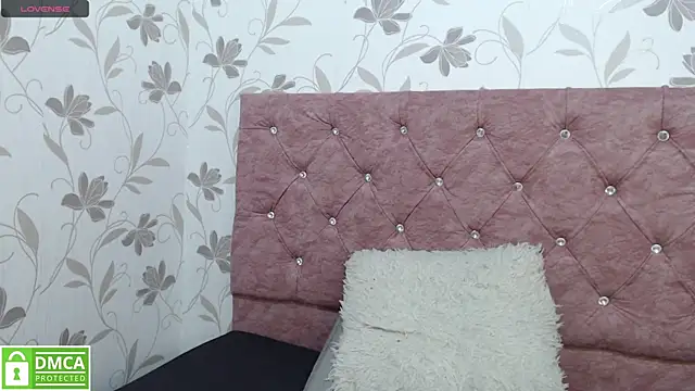 Snapshot of Susy_thomson chatting on 02-23-25, 02:29 Susy thomson online show from 02-23-25, 02:29