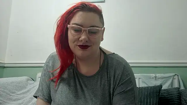 Snapshot of Bustycurves chatting on 02-11-25, 11:32 Bustycurves online show from 02-11-25, 11:32