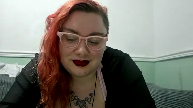 Snapshot of Bustycurves chatting on 02-24-25, 08:25 Bustycurves online show from 02-24-25, 08:25