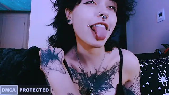 NaughtyLittleFox online show from 04-26-26, 04:43