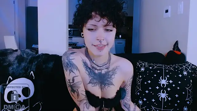 NaughtyLittleFox online show from 07-07-26, 04:48