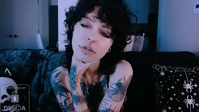 NaughtyLittleFox online show from 07-14-26, 02:38