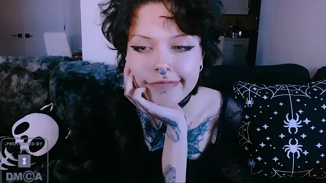 NaughtyLittleFox online show from 07-26-26, 03:58